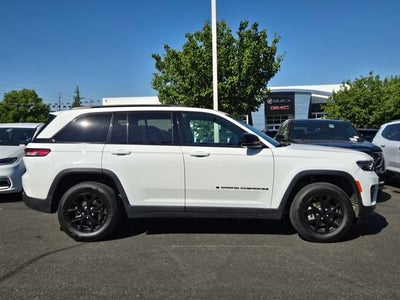 2024 Jeep Grand Cherokee Altitude