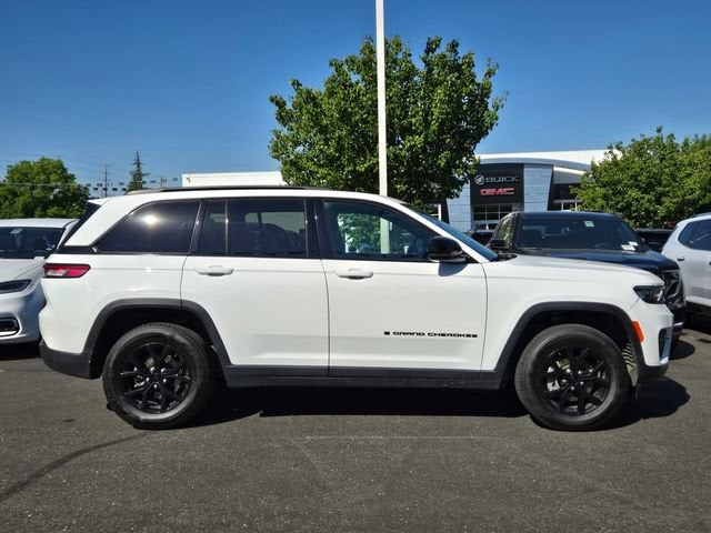 2024 Jeep Grand Cherokee Altitude