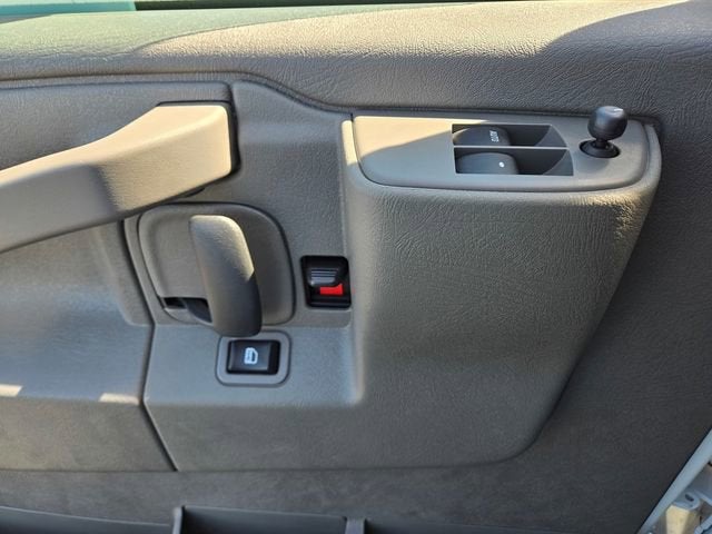 2024 Chevrolet Express Cargo 2500 WT