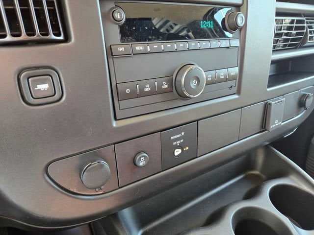 2024 Chevrolet Express Cargo 2500 WT