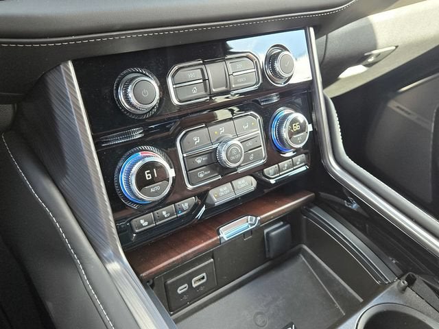 2024 GMC Yukon XL Denali Ultimate