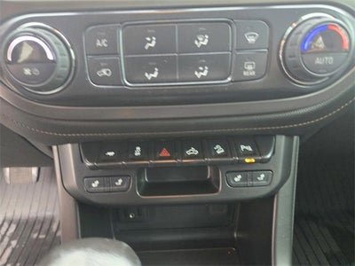 2022 GMC Canyon AT4 - Leather