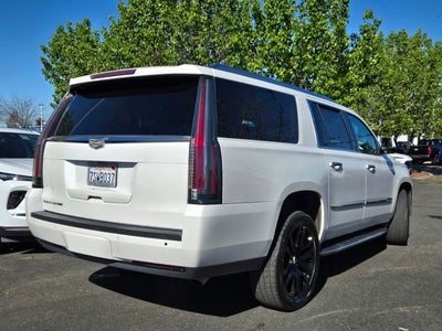 2016 Cadillac Escalade ESV Luxury Collection