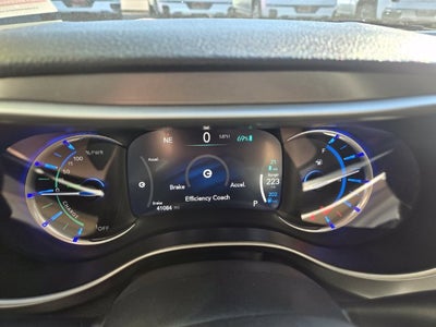 2023 Chrysler Pacifica Hybrid Touring L