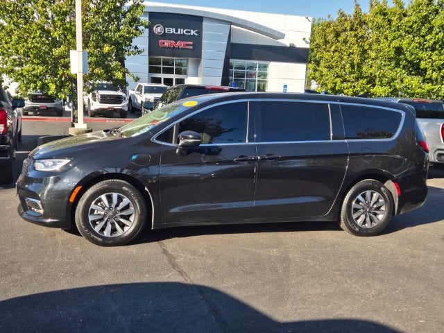 2023 Chrysler Pacifica Hybrid Touring L