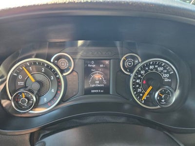 2019 RAM 2500 Big Horn Crew Cab 4x4 6'4" Box