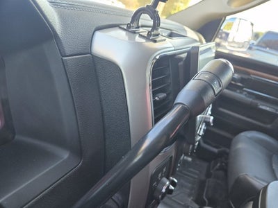 2017 RAM 2500 Laramie Crew Cab 4x4 6'4" Box