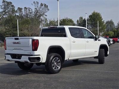2025 GMC Sierra 1500 AT4