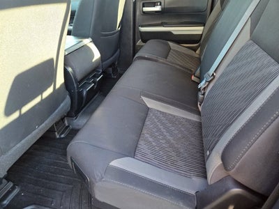2017 Toyota Tundra SR5 5.7L V8