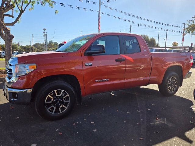 2017 Toyota Tundra SR5 5.7L V8