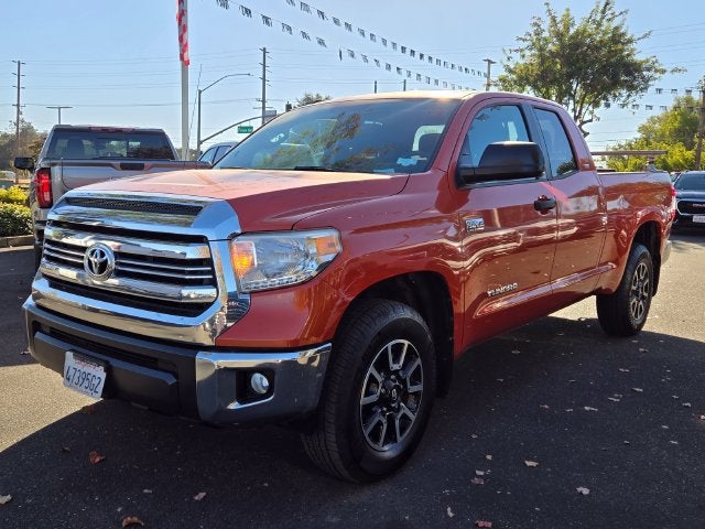 2017 Toyota Tundra SR5 5.7L V8