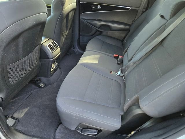 2019 Kia Sorento LX V6