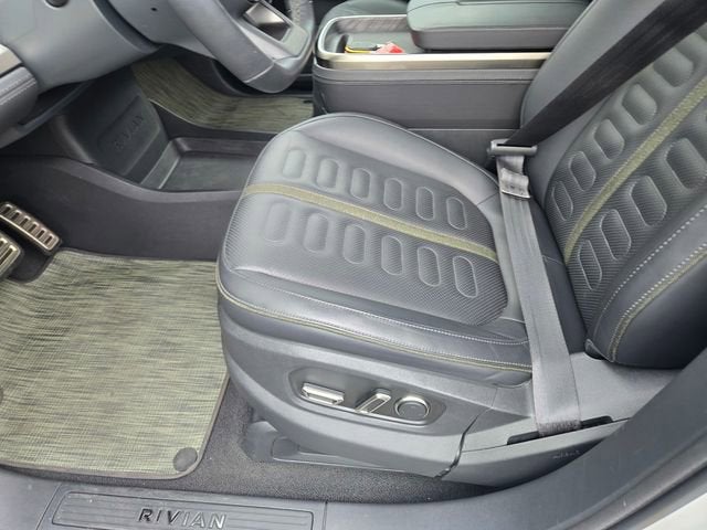 2024 RIVIAN R1T Adventure