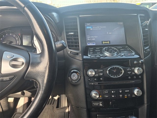 2016 INFINITI QX70 RWD 4dr