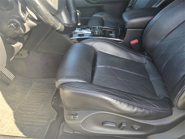 2016 INFINITI QX70 RWD 4dr