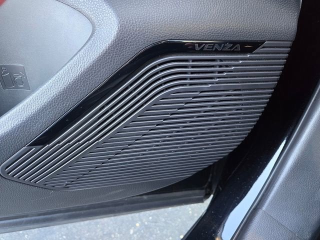 2022 Toyota Venza LE