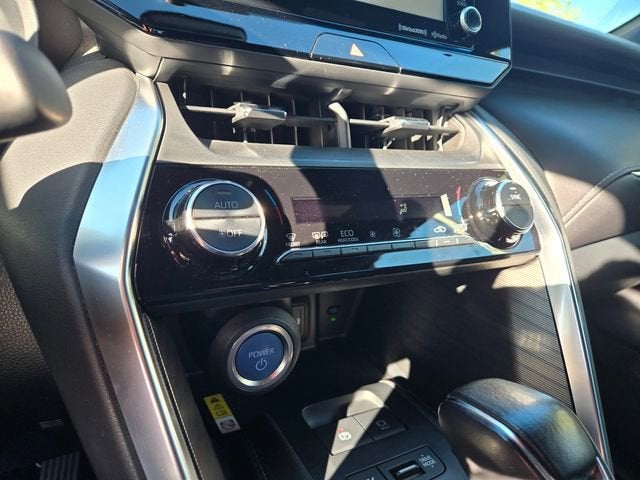 2022 Toyota Venza LE