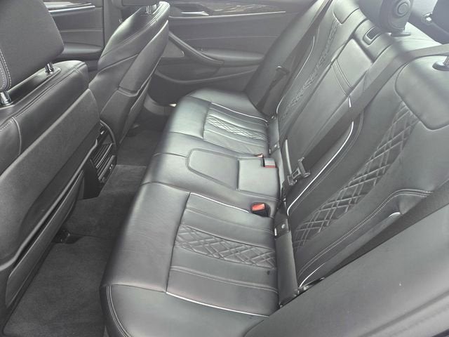 2022 BMW M550 i xDrive