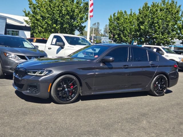 2023 BMW 530 i