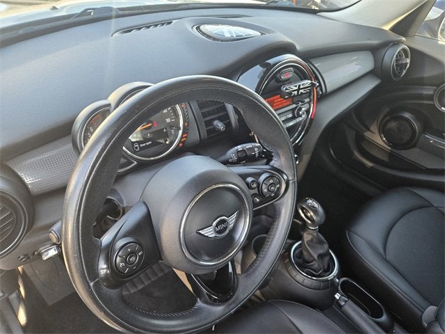 2015 MINI Hardtop 4 Door Cooper