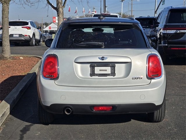 2015 MINI Hardtop 4 Door Cooper