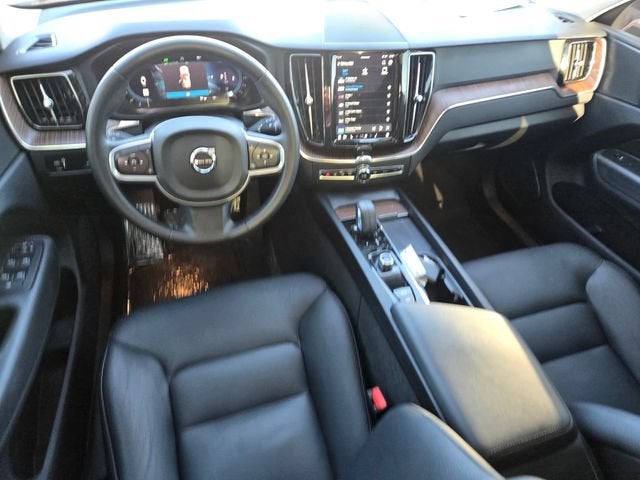 2022 Volvo XC60 Momentum