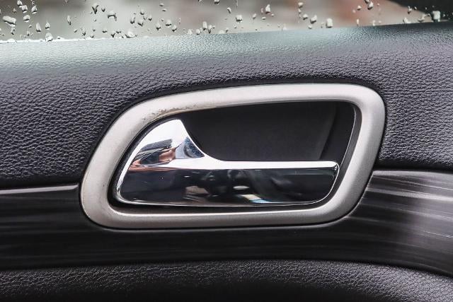 2019 Jeep Grand Cherokee Laredo E