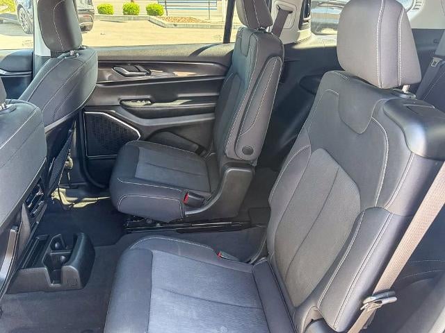 2021 Jeep Grand Cherokee L Laredo