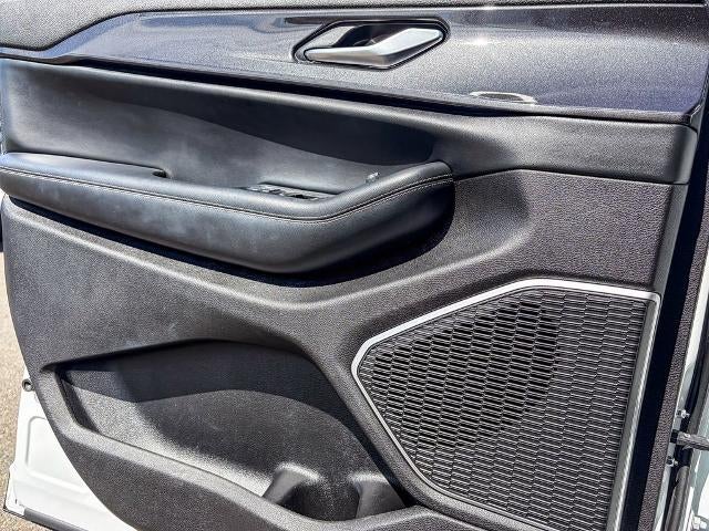 2021 Jeep Grand Cherokee L Laredo