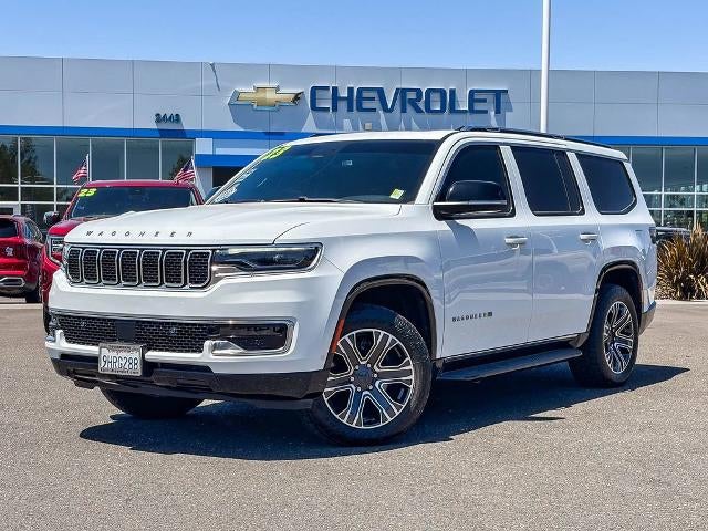 2023 Jeep Wagoneer Base