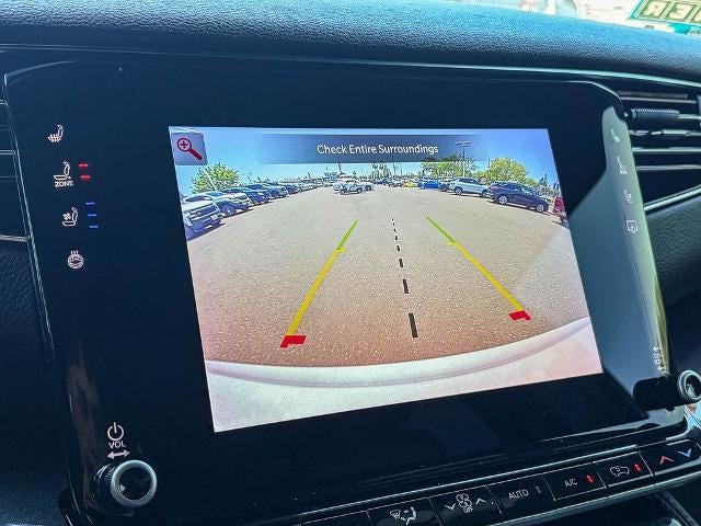 2023 Jeep Wagoneer Base