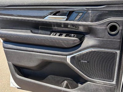 2023 Jeep Wagoneer Base