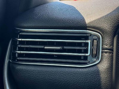 2023 Jeep Wagoneer Base