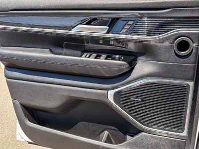 2023 Jeep Wagoneer Base