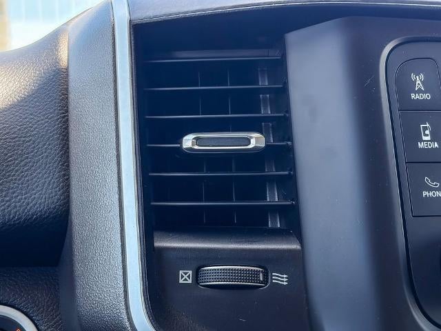 2020 RAM 1500 Big Horn Quad Cab 4x2 6'4" Box