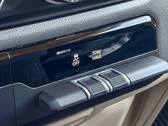 2020 RAM 1500 Big Horn Quad Cab 4x2 6'4" Box