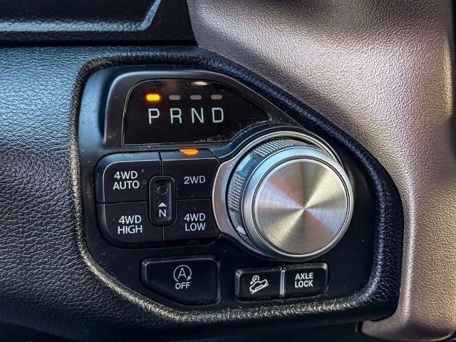 2020 RAM 1500 Laramie Crew Cab 4x4 5'7" Box