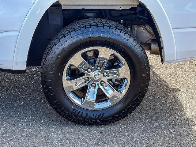 2020 RAM 1500 Laramie Crew Cab 4x4 5'7" Box