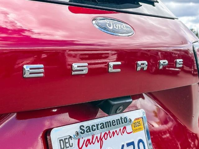 2020 Ford Escape Titanium Hybrid