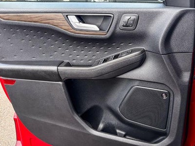 2020 Ford Escape Titanium Hybrid