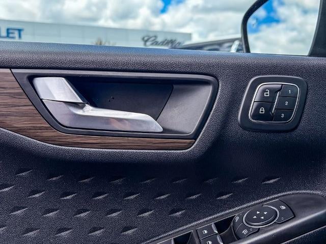 2020 Ford Escape Titanium Hybrid