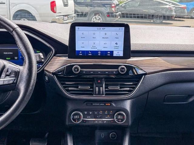 2020 Ford Escape Titanium Hybrid