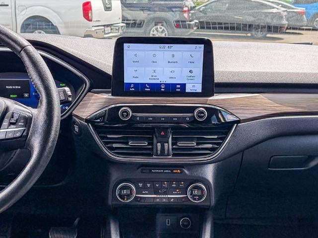 2020 Ford Escape Titanium Hybrid