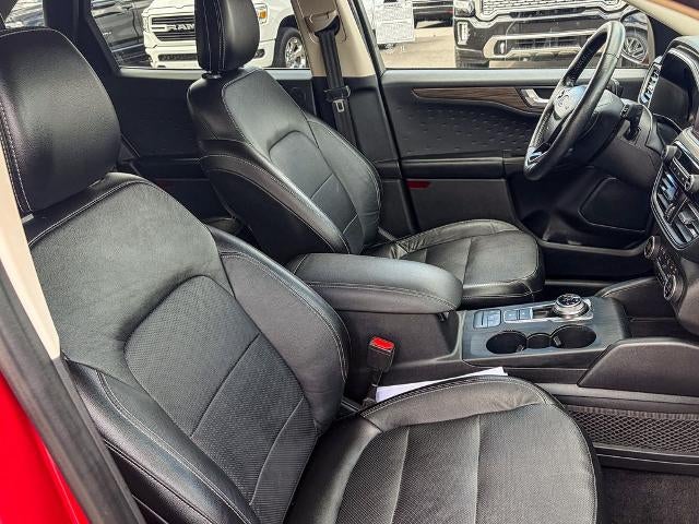 2020 Ford Escape Titanium Hybrid