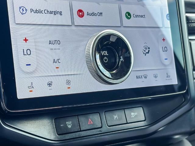 2024 Ford F-150 Lightning Flash