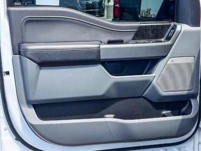 2024 Ford F-150 Lightning Flash