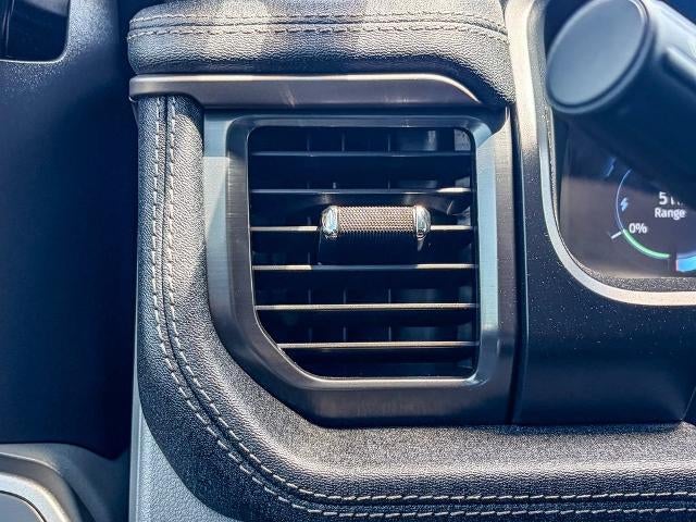 2024 Ford F-150 Lightning Flash