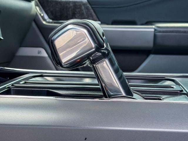 2024 Ford F-150 Lightning Flash
