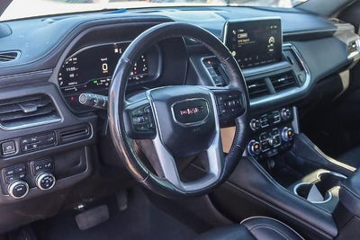 2022 GMC Yukon XL SLT
