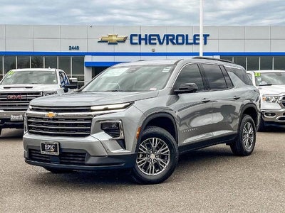 2026 Chevrolet Traverse LT